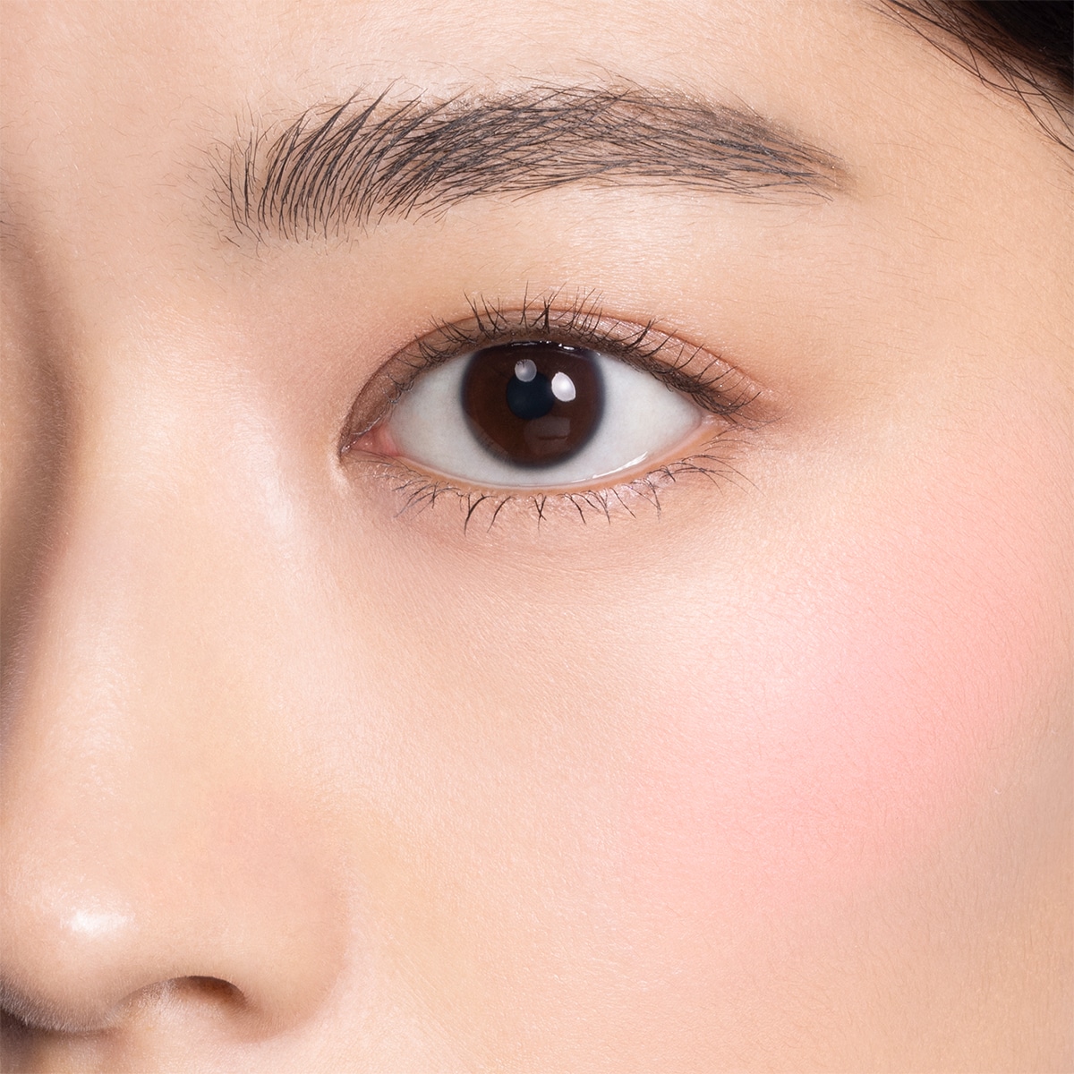 GIFT BOX　"So Cushy" 〈ブラッシュ＆アイシャドウ〉