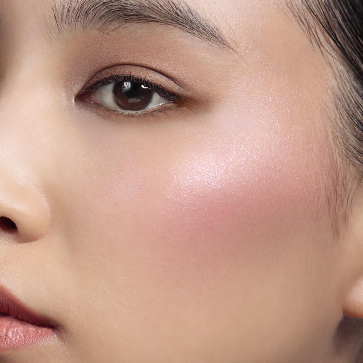 GIFT BOX　"Color Me Sky" 〈ブラッシュ＆ブラシ〉