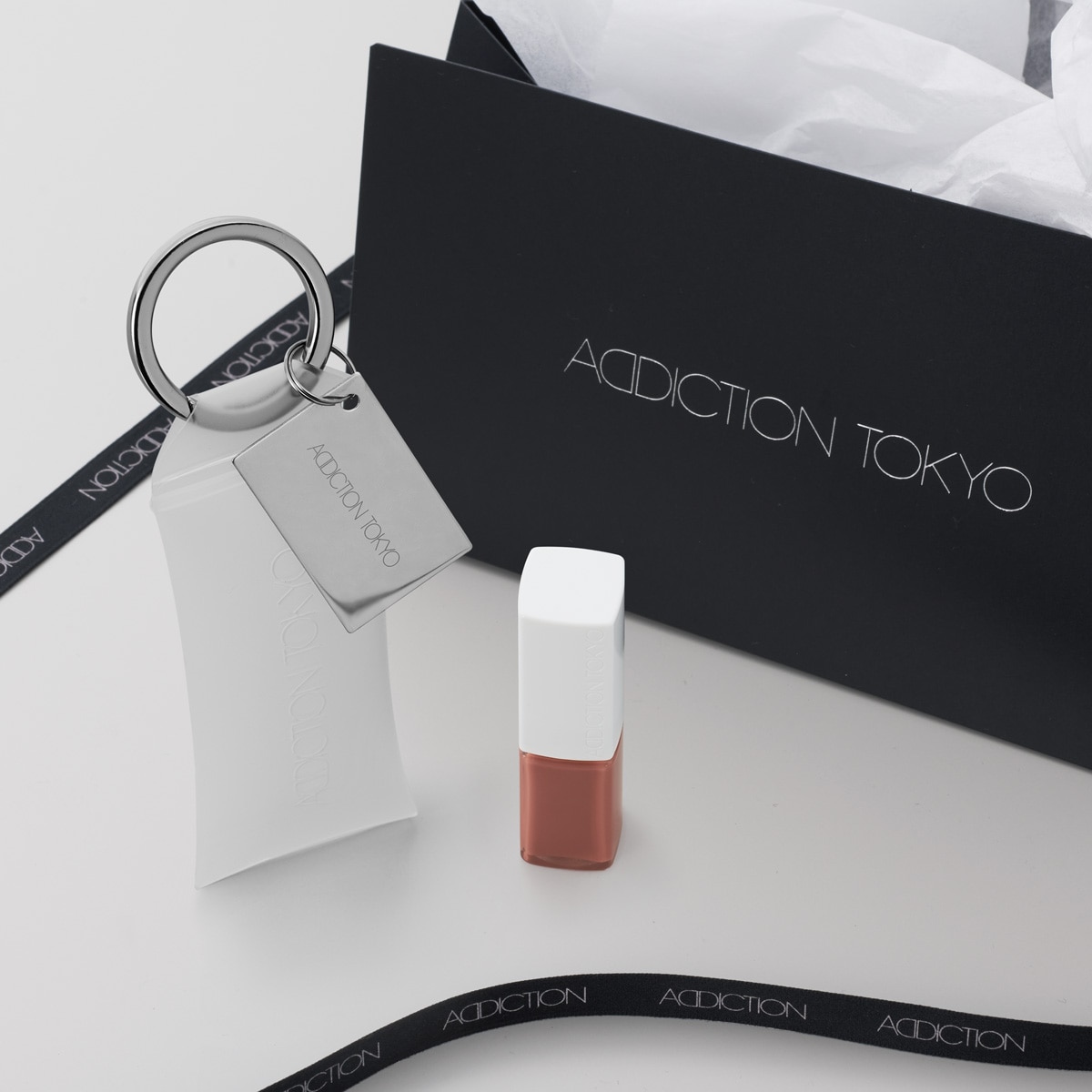 GIFT BOX　"Bare Rose" 〈リップ＆ケース〉