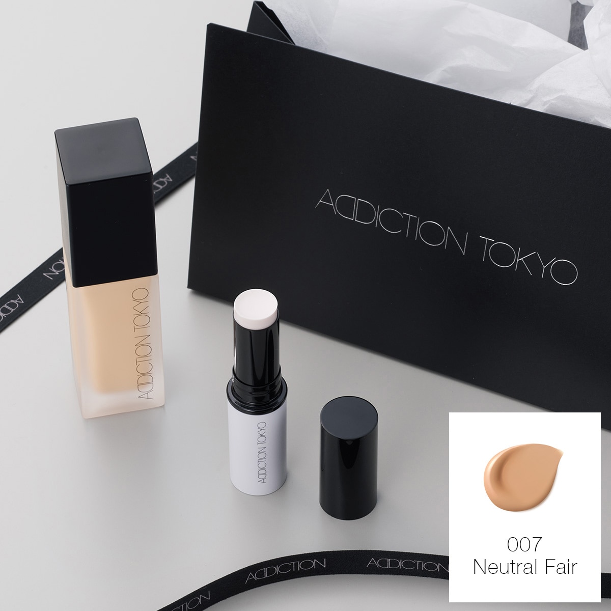 GIFT BOX　〈シルキーバームスティック＆ファンデーション コンフィデント フィックス〉